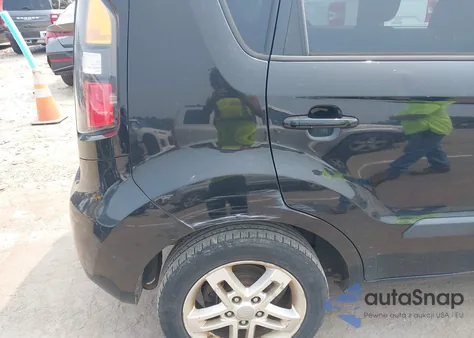 2011 Kia Soul + из США, поврежденный, VIN KNDJT2A25B7313854